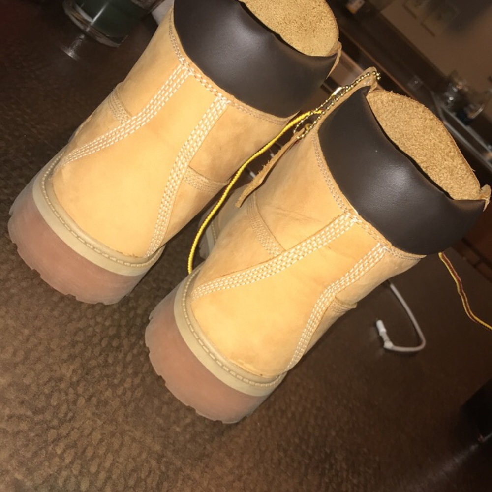 Timberlands - Picture 3 of 3